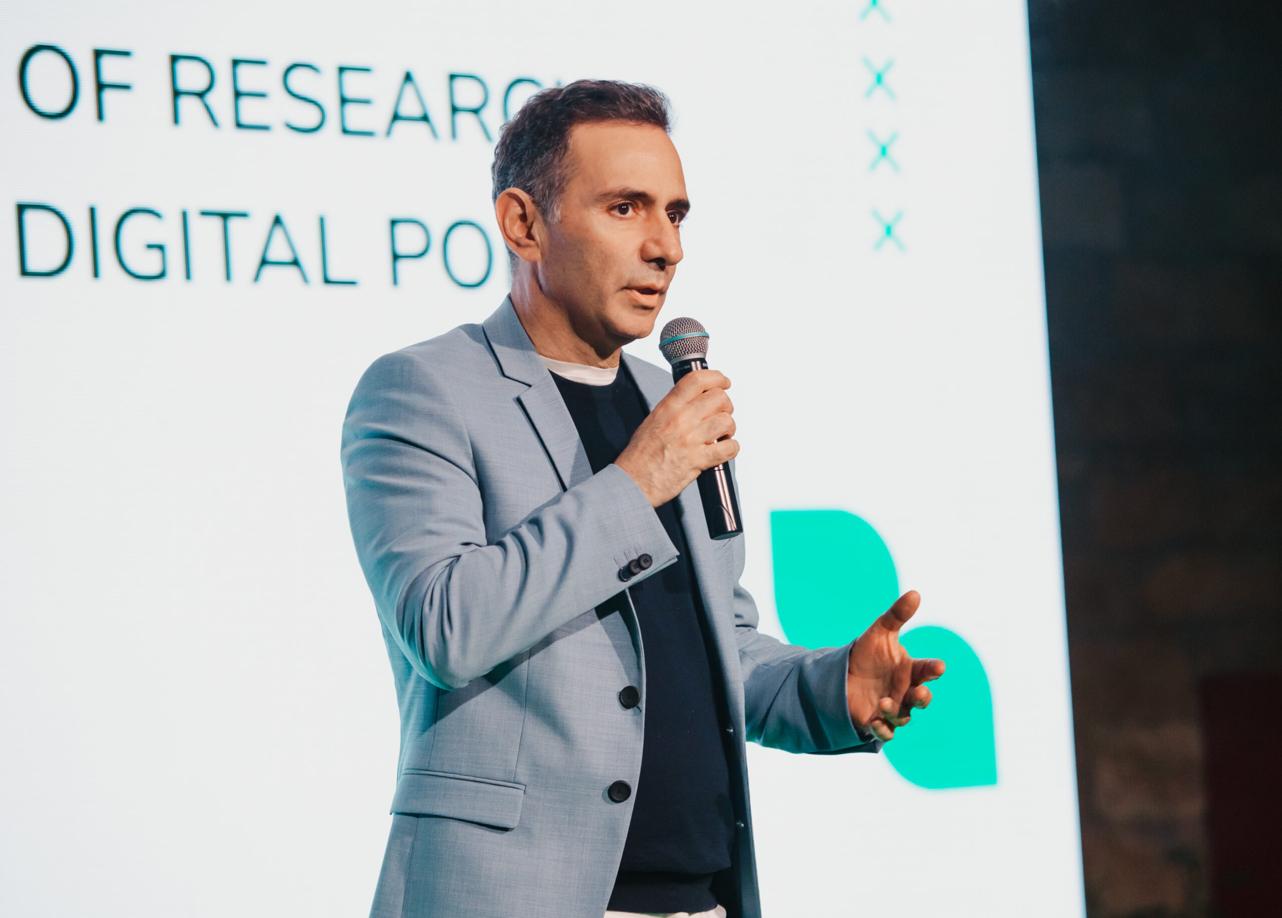 HackTech25-Damianou-deputy-minister